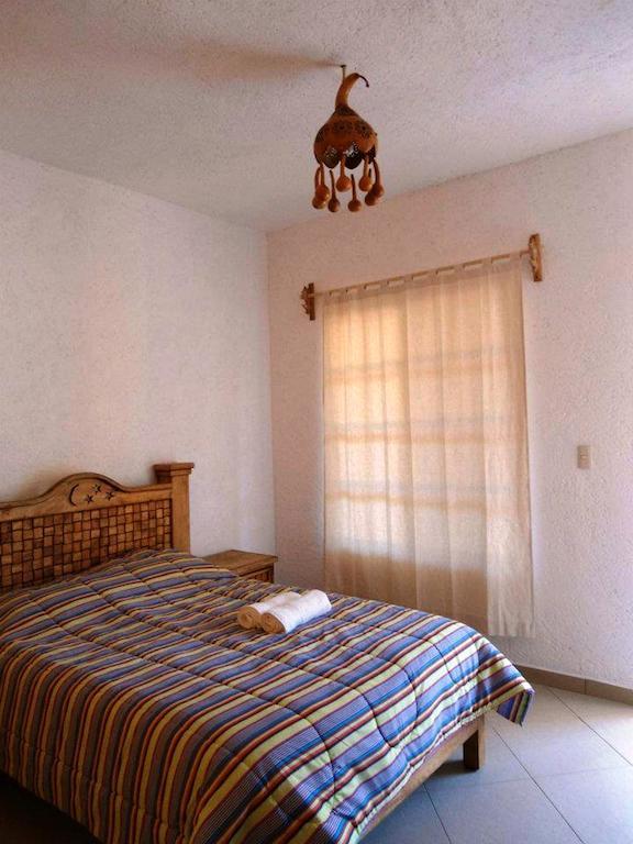 Posada Los Robles Tepoztlán Szoba fotó